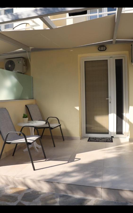 Fiosal Apartments 2 Skiathos Town Bagian luar foto